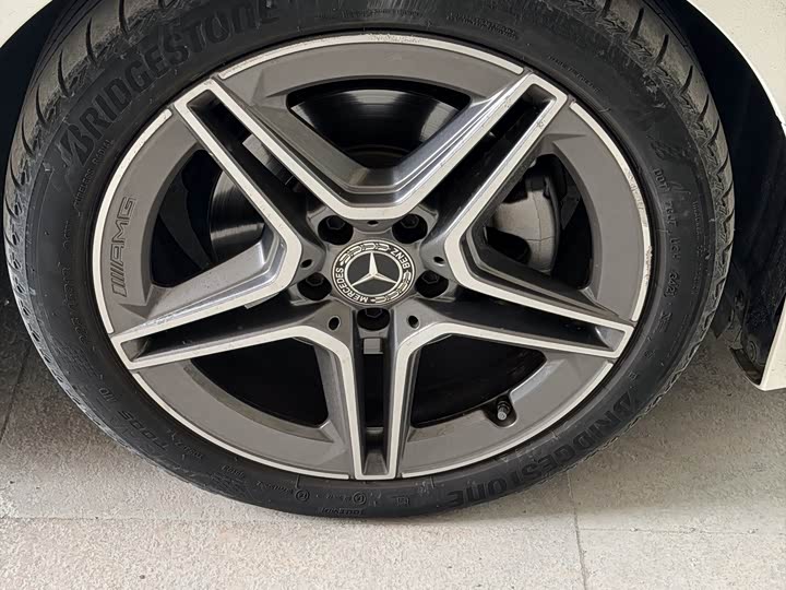 Фото 3 - Mercedes-Benz CLA-Class