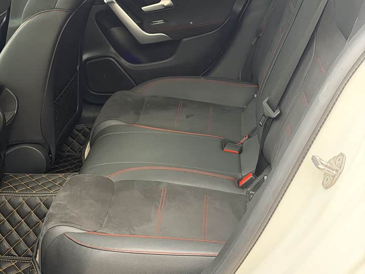 Фото 8 - Mercedes-Benz CLA-Class