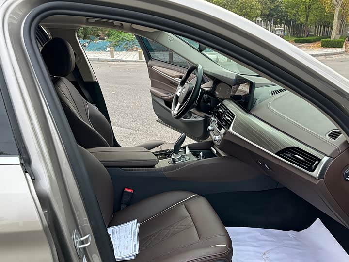 Фото 20 - BMW 5 Series