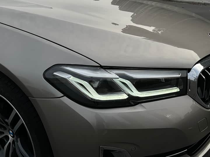 Фото 23 - BMW 5 Series