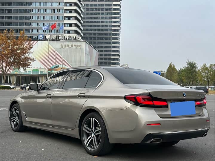 Фото 24 - BMW 5 Series