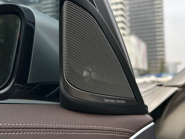 Фото 8 - BMW 5 Series