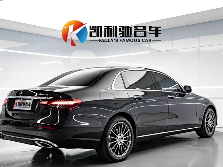 Фото 4 - Mercedes-Benz E-Class