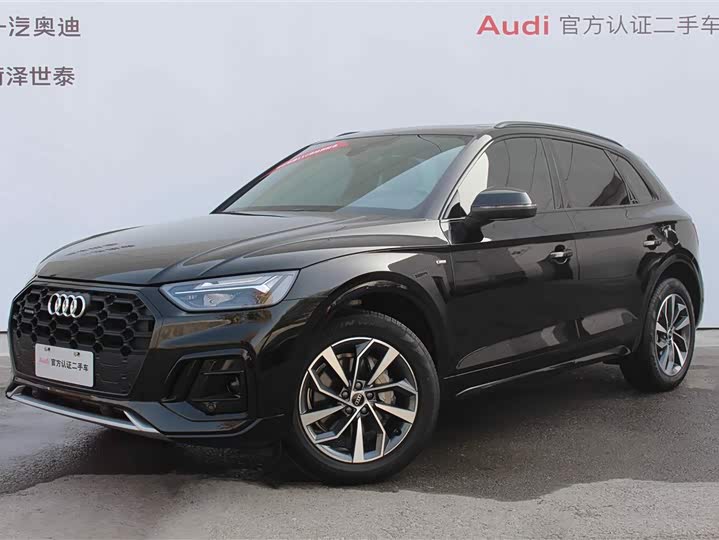 Фото 1 - Audi Q5L