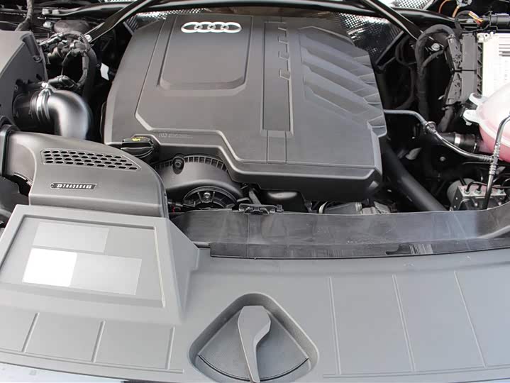 Фото 16 - Audi Q5L