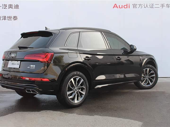 Фото 3 - Audi Q5L