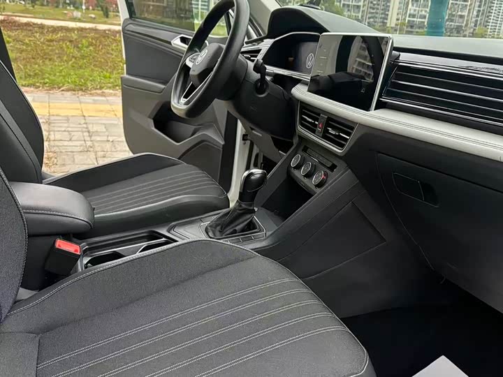 Фото 9 - Volkswagen Tiguan L Pro