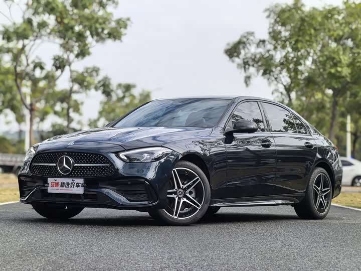 Фото 1 - Mercedes-Benz C-Class