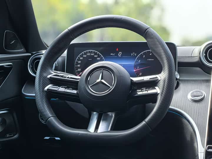 Фото 11 - Mercedes-Benz C-Class