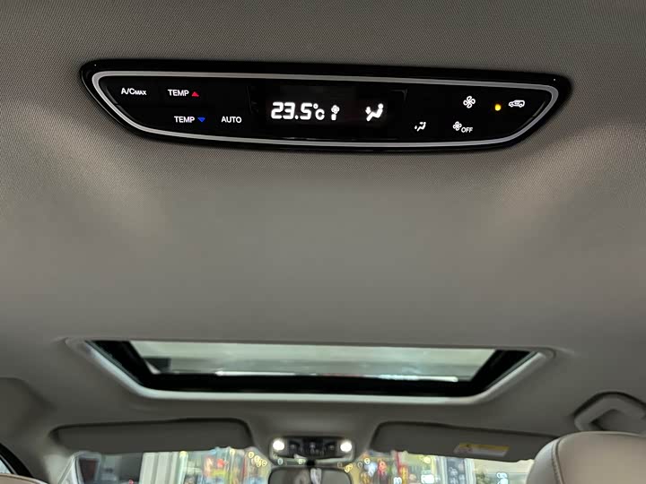 Фото 28 - GAC Trumpchi M8