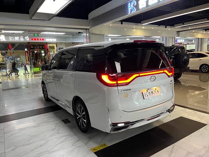 Фото 9 - GAC Trumpchi M8