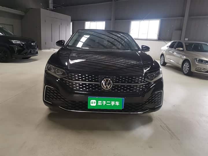 Фото 3 - Volkswagen Passat