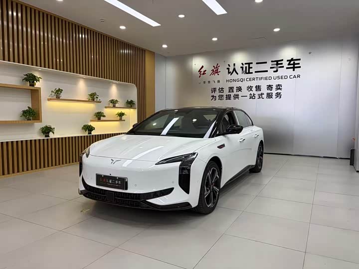 Фото 1 - Hongqi EH7