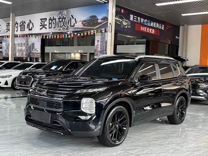 Фото 1 - Mitsubishi Outlander