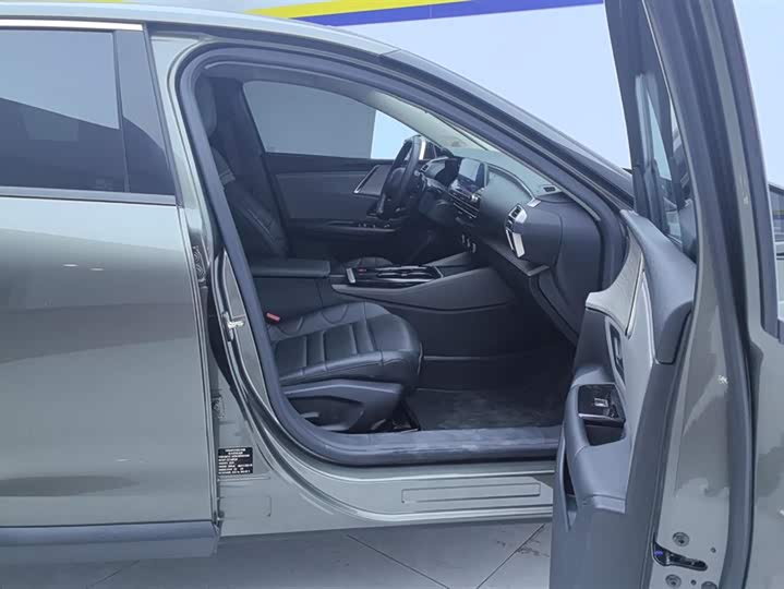 Фото 8 - Citroen C5 X