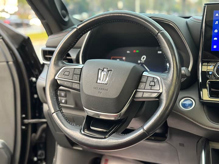 Фото 11 - Toyota Crown Kluger