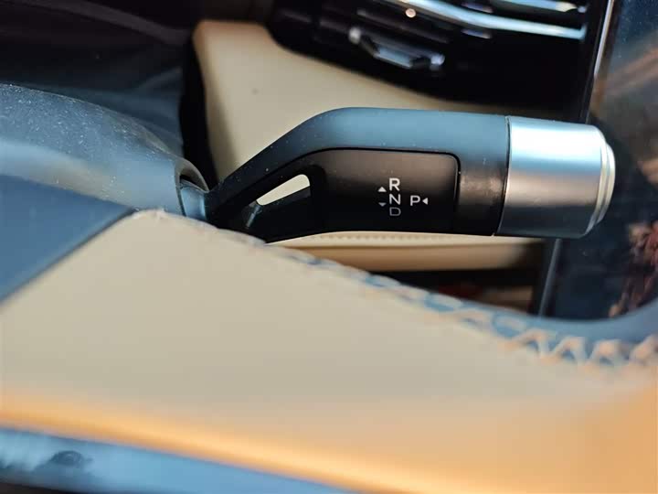 Фото 16 - Geely Galaxy L6