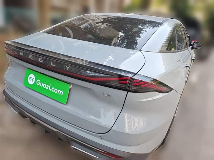 Фото 7 - Geely Galaxy L6