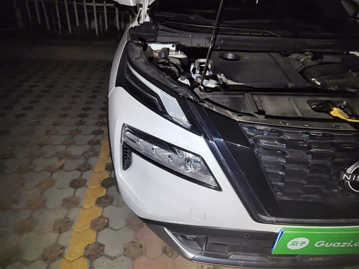 Фото 8 - Nissan X-Trail