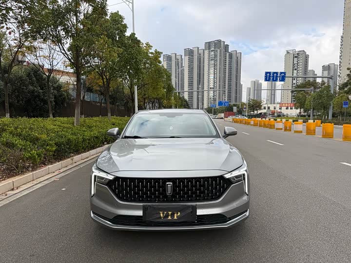 Фото 2 - Bestune B70