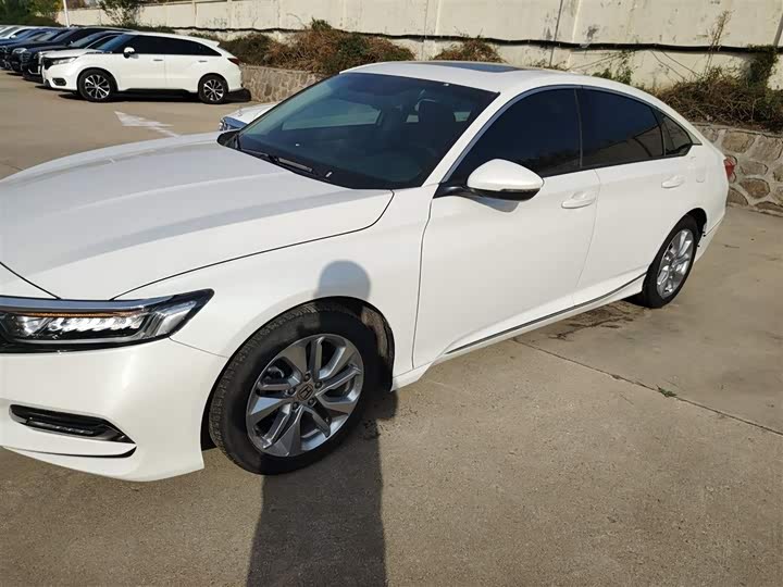 Фото 5 - Honda Accord