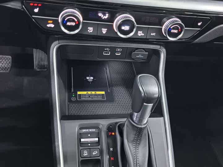 Фото 10 - Honda CR-V