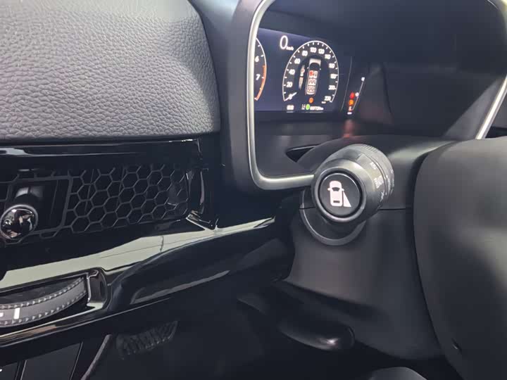 Фото 13 - Honda CR-V