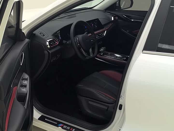 Фото 10 - Changan Oshan X5