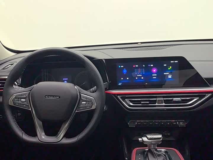 Фото 14 - Changan Oshan X5