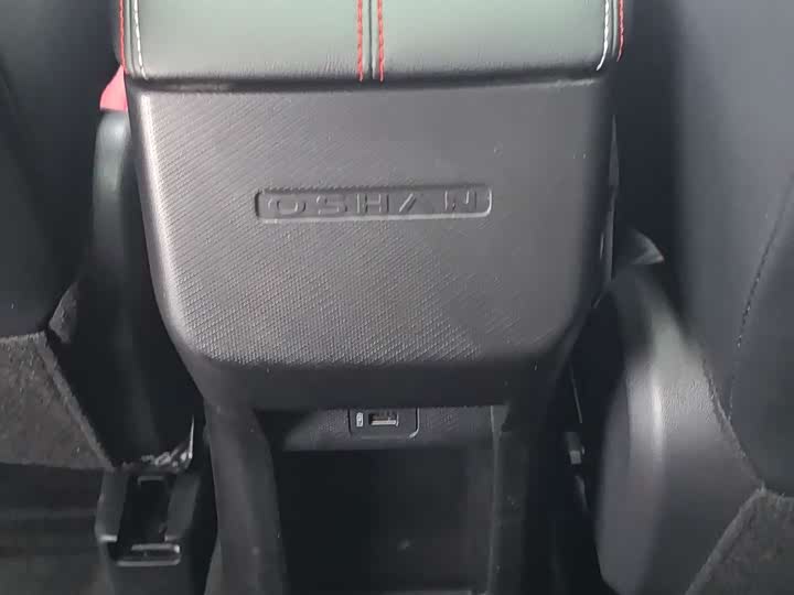 Фото 16 - Changan Oshan X5