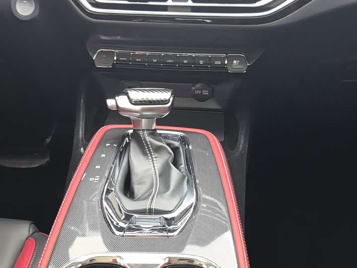 Фото 18 - Changan Oshan X5