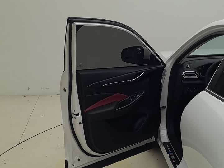 Фото 9 - Changan Oshan X5