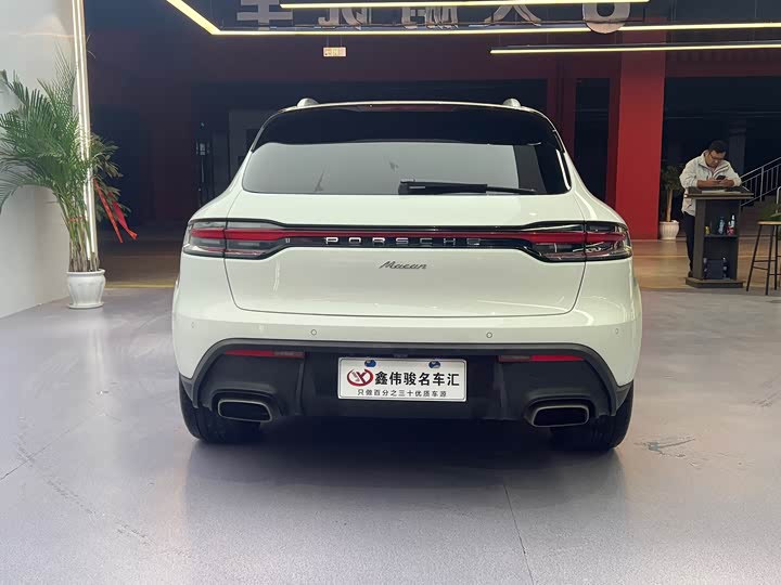 Фото 16 - Porsche Macan