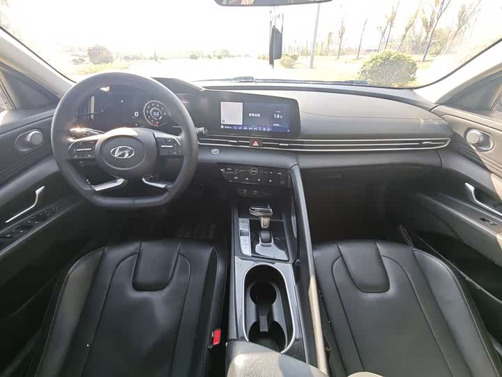 Фото 6 - Hyundai Elantra N line