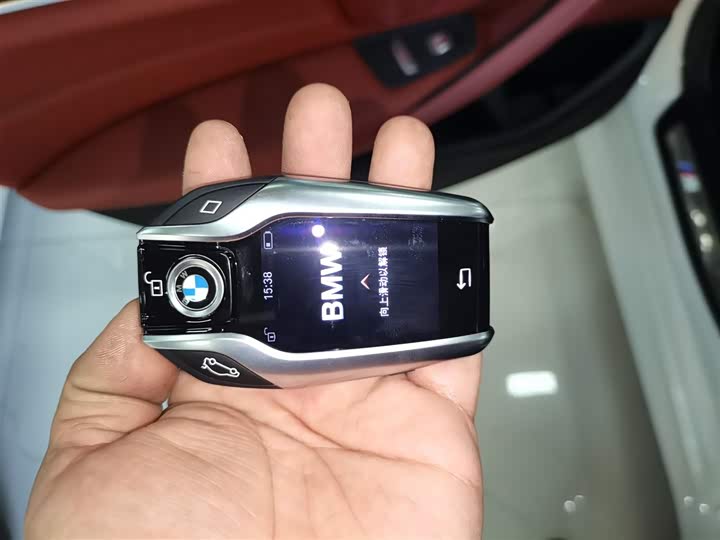 Фото 9 - BMW 5 Series Hybrid