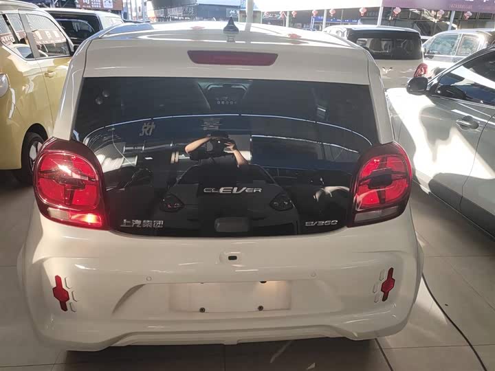 Фото 6 - Roewe Clever