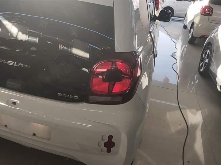 Фото 8 - Roewe Clever