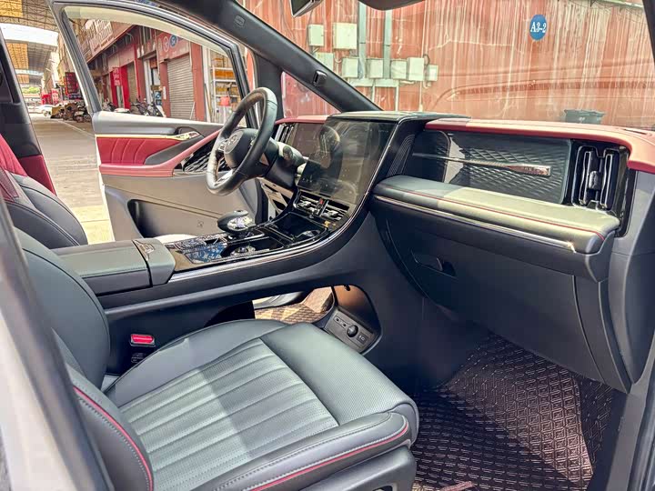 Фото 11 - GAC Trumpchi M8