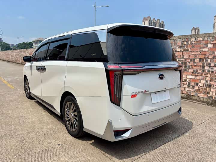 Фото 5 - GAC Trumpchi M8