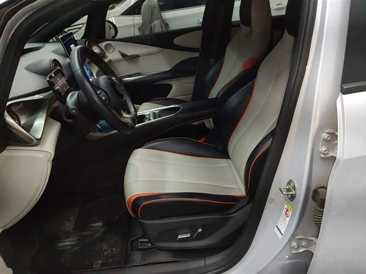 Фото 15 - BYD Dolphin