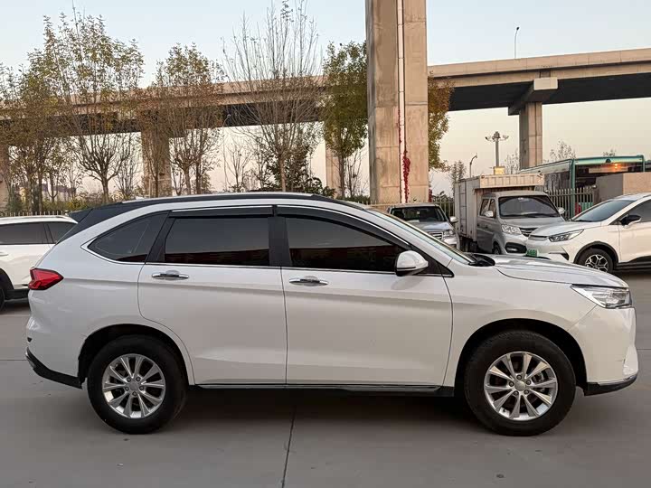 Фото 11 - Haval M6