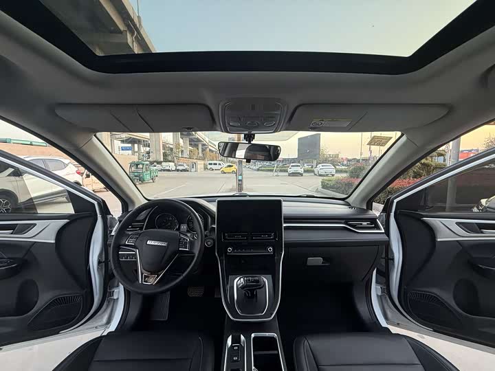 Фото 13 - Haval M6