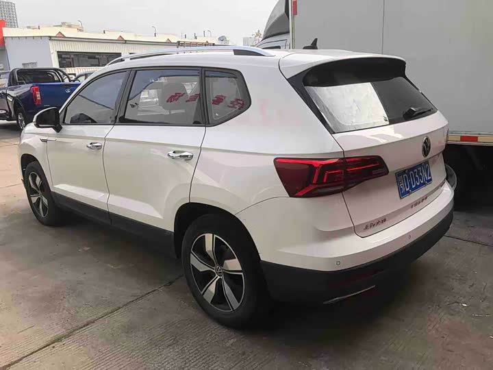 Фото 12 - Volkswagen Tharu