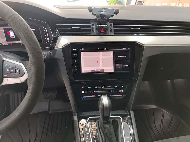 Фото 8 - Volkswagen Passat Variant