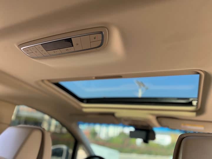 Фото 14 - Buick GL8 ES