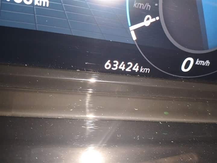 Фото 14 - Volkswagen Golf