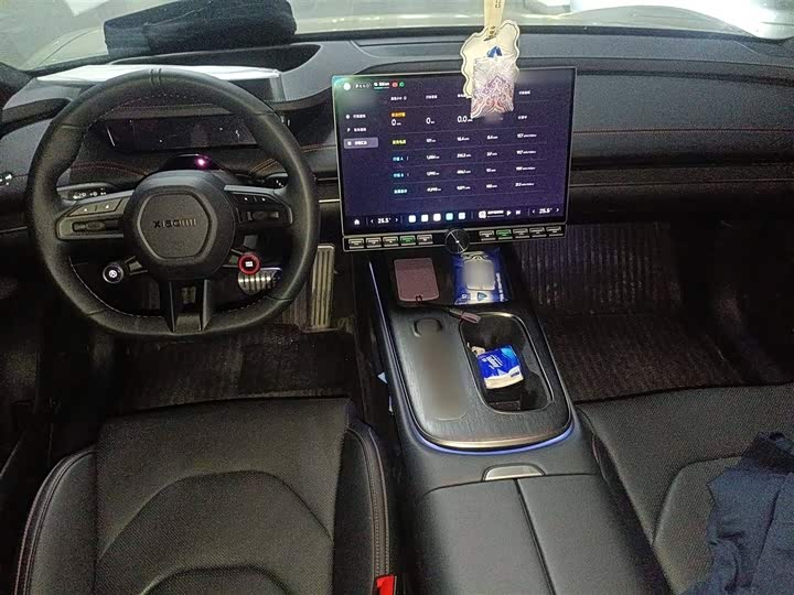 Фото 11 - Xiaomi SU7