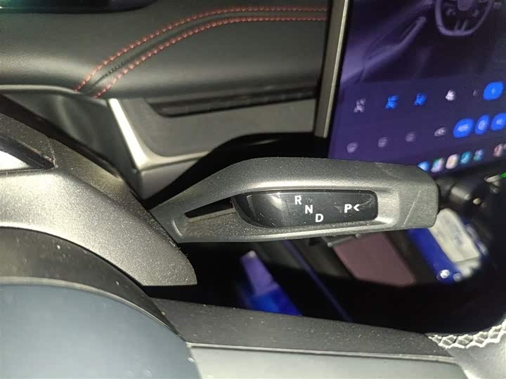 Фото 16 - Xiaomi SU7