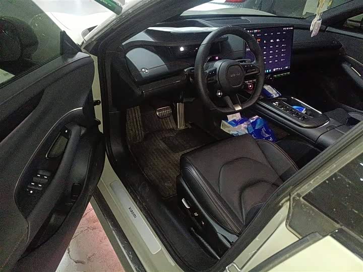 Фото 18 - Xiaomi SU7