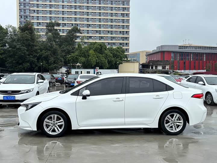 Фото 10 - Toyota Levin